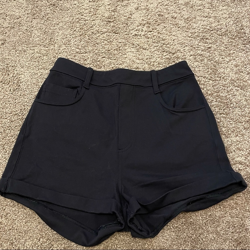 Lululemon black shorts